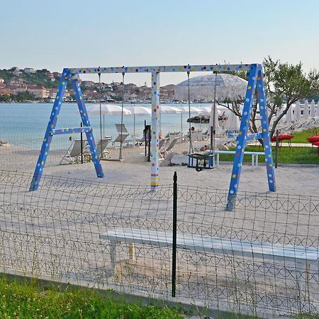 Apartments Branka Trogir Exterior foto