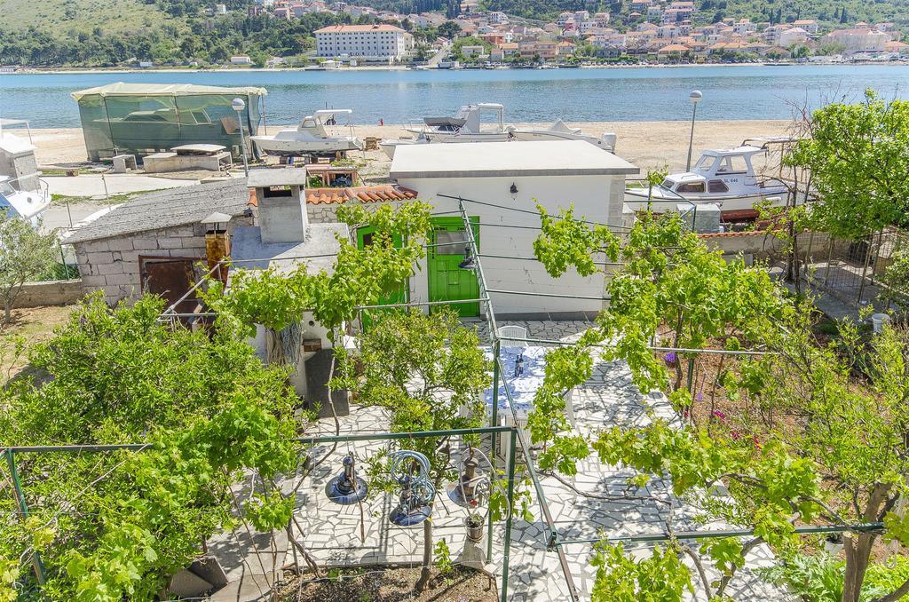 Apartments Branka Trogir Exterior foto