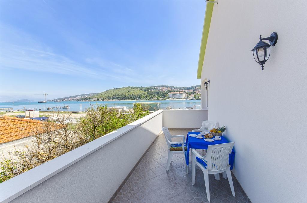 Apartments Branka Trogir Exterior foto